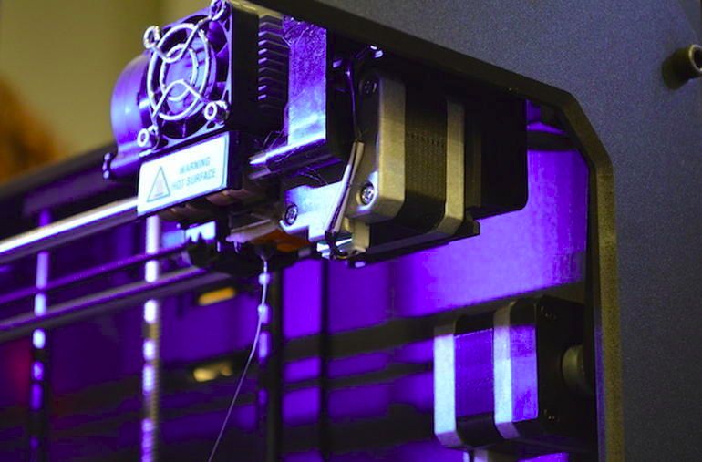 WebUSB может оказаться полезным, позволяя производителям 3D-принтеров встраивать процедуру установки устройств в свои веб-сайты. WebUSB может оказаться полезным, позволяя производителям 3D-принтеров встраивать процедуру установки устройств в свои веб-сайты.